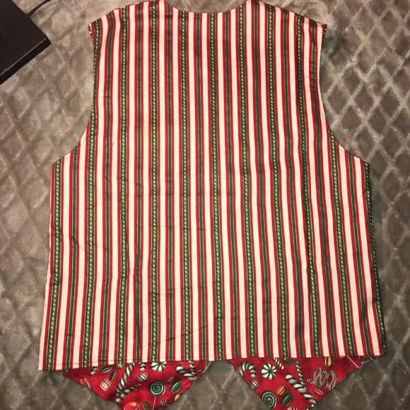 Reversible Christmas Vest - Picture 4 of 4